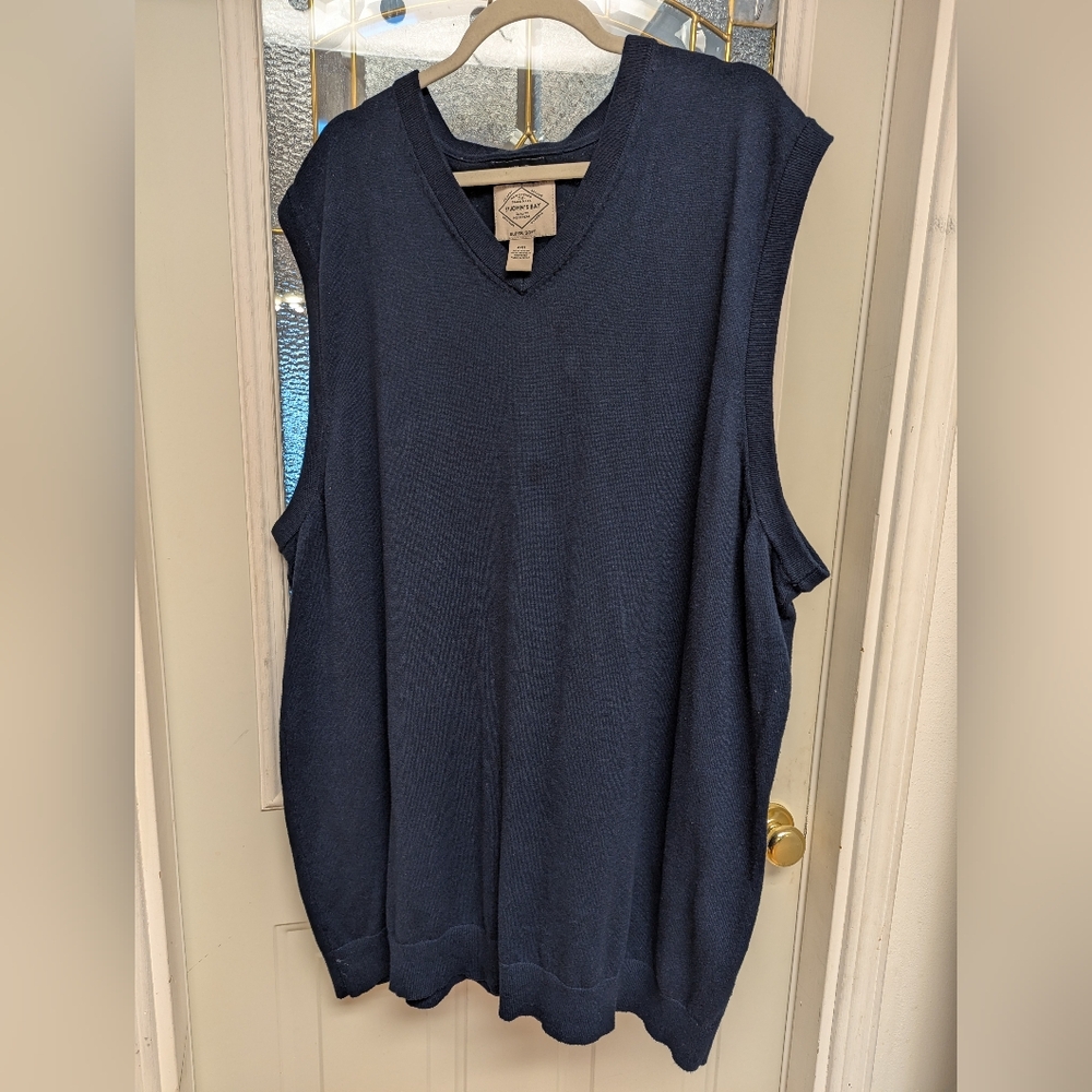 472 St. John's Bay V-neck Dark Blue Sweater Vest 4XLT